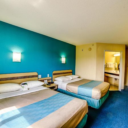 Motel 6-Huntsville, On Екстер'єр фото