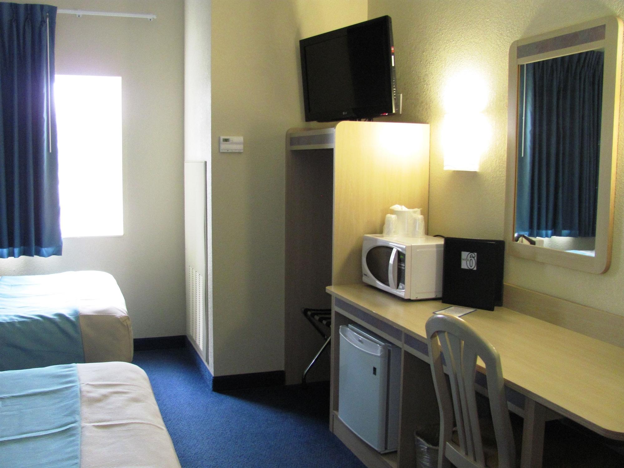 Motel 6-Huntsville, On Екстер'єр фото