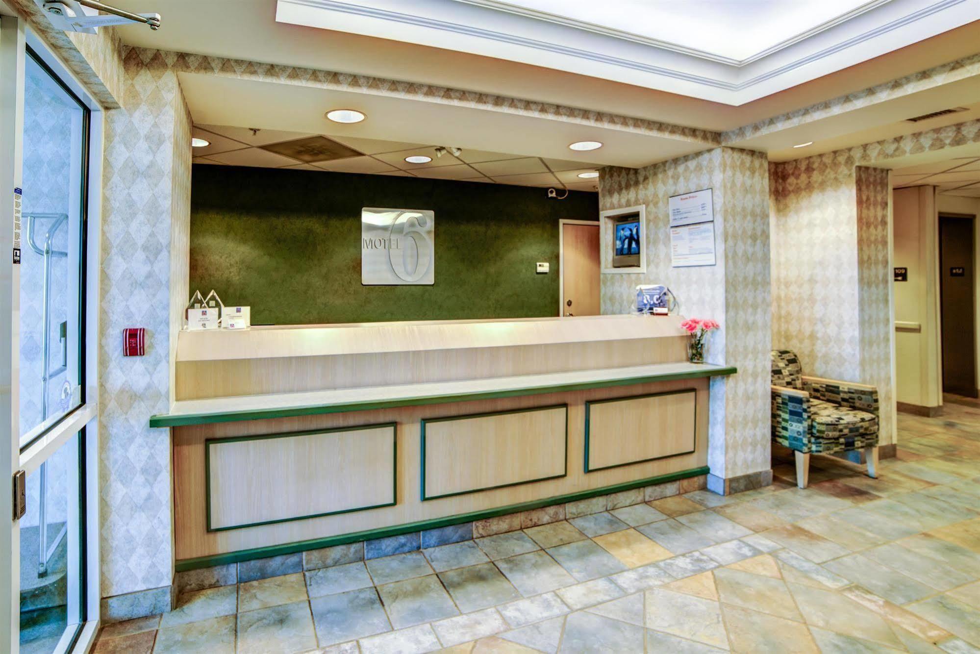 Motel 6-Huntsville, On Екстер'єр фото